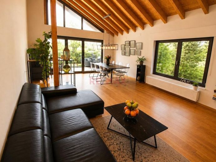 Traumhafte Wohnung mit umlaufender Terrasse und exklusivem Wohnambiente – Foto 1