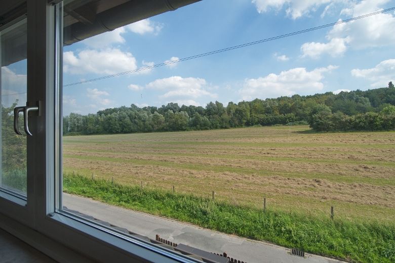 Surrounded by greenery: Spacious apartment with balcony on the Tippelsberg hill and nature conservation area; short journey time to city centre – 4b9f179638ab3e8e9cc14f4658f4ce817027ff08.jpg