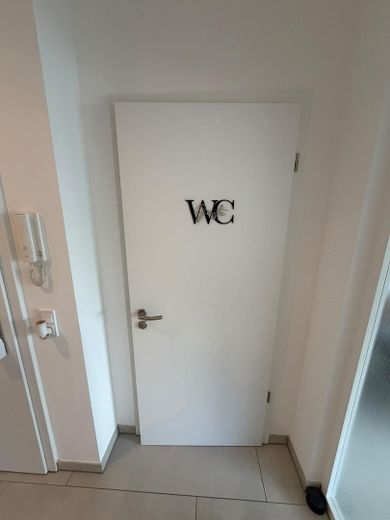 Luxus-Penthouse mit A+ Energiebilanz, Klimaanlage & Restgewährleistung bis 2027 – 2. WC