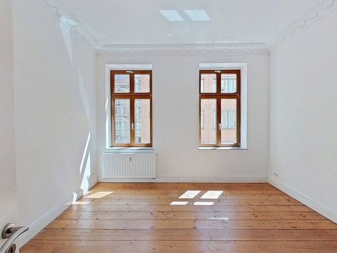 Historischer Charme trifft Wohnkomfort – 4-Zimmer-Altbauwohnung mit Balkon – Ansicht I: Schlafzimmer