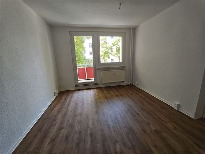 Neu renoviert! Helle 3-Zi. mit Balkon, Wanne &amp; Laminat in ruhiger Lage! – PHOTO-2026-06-26-09-29-58_7