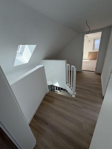 Schmuckstück: "Haus in Haus" - 4 Zimmer 2 Bäder, Küche und Gäste WC – फोटो 6