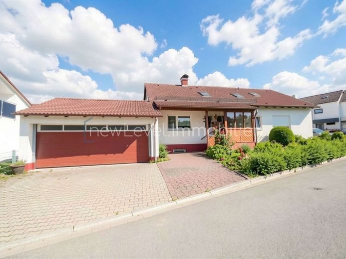 Familienparadies in ruhiger Lage mit Wintergarten, Sauna und großem Garten – फोटो 1