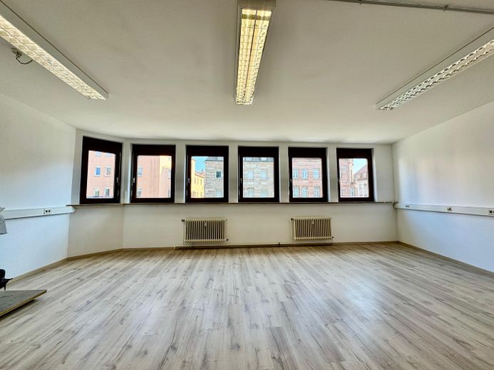 Büro / Praxis / Seminarräume Nürnberg – saniert, 220 m², bei Hbf – provisionsfrei (Eigentümer) – Foto 9