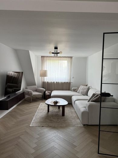 Stilvolle kernsanierte 3-Zimmer-Wohnung mit hochwertiger Ausstattung im Duisburger Dellviertel – Foto 1