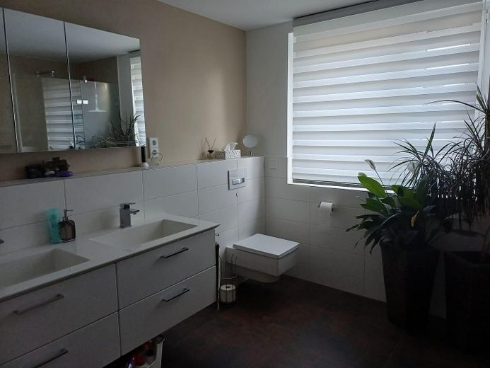 DHH in Gerlingen mit Energieffizienzklasse A+ mit PV-Anlage, Solar, Wärmepumpe und Klima – Foto 23