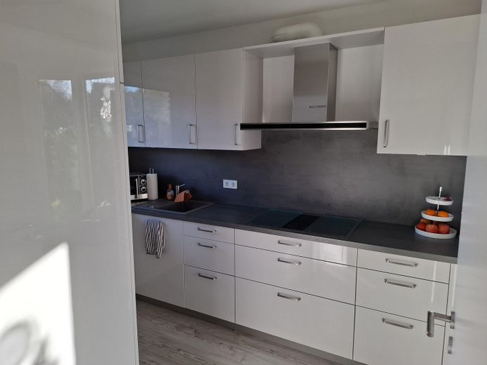 Küche/Blick aus dem Flur