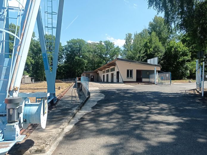 Kl. Halle - Gesamt ca. 650 m²