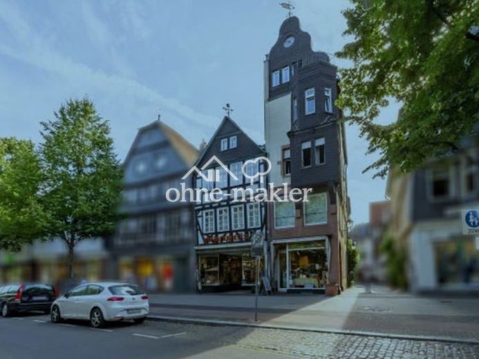 1a-Lage Friedberg: ca. 250-400 m² Ladenfläche mit großer Schaufensterfront in der Kaiserstraße – Foto 1