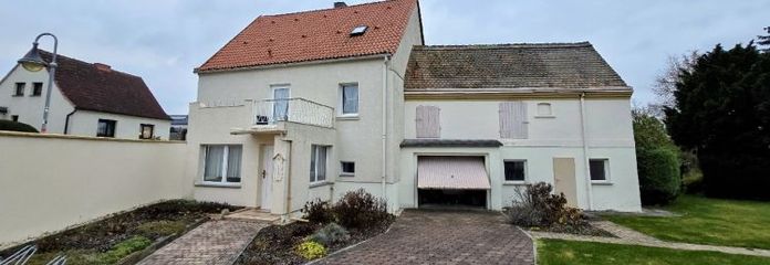 Charmantes Einfamilienhaus mit Garage, Gartenhaus und Ausbaupotenzial
