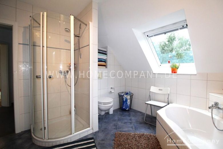 24990 HomeCompany Dresden सुसज्जित/Furnished ड्रेसडेन-ज़ाशेन्डोर्फ में बड़े भूखंड वाला एकल-परिवार घर अधिकतम 8 व्यक्ति – c38d1e7149bfe183696be4795e8dfb4c120a95d5.jpg