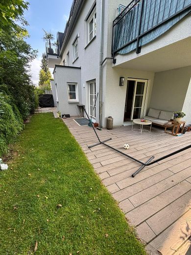 Exklusive 4-Zimmer-Wohnung in München-Obermenzing – Garten WHG 2