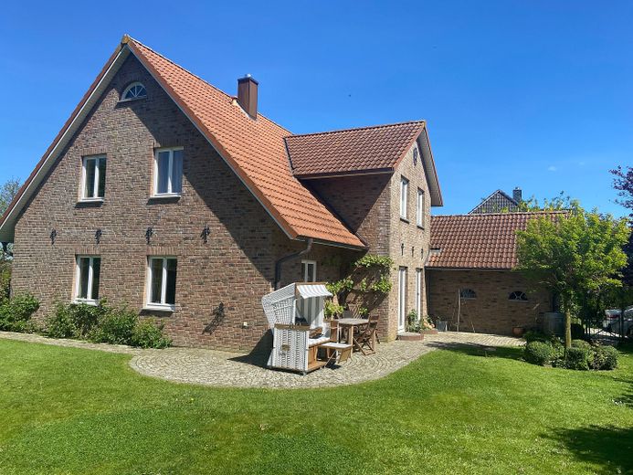 Landhaus "Rose Garden" direkt vor Sylt zu verkaufen! – Landhaus "Rose Garden"