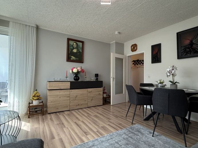 Kupno 3-pokojowego mieszkania w Osnabrück – zadbana inwestycja kapitałowa z balkonem w Schinkel – Zdjęcie 1