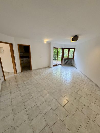 Helle 2.5 Zimmerwohnung in Gottmadingen mit Terrasse, provisionsfrei – großes Wohn-Esszimmer 