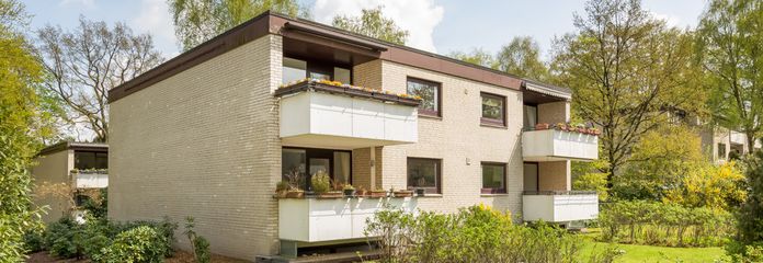 Blankenese: Moderne, ruhige 5 Zi EG/ST Whg inkl.2 Zi, Sauna, Duschbad im Souterrain – Süd-West Ansicht Heydornweg 10