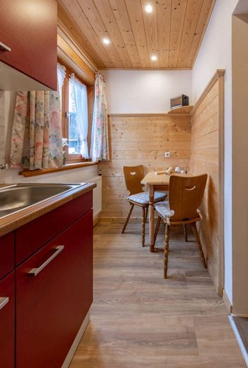 Appartement meublé d’une pièce dans un emplacement privilégié au bord du Schliersee – location de 1 à 6 mois – Frühstücksplatz