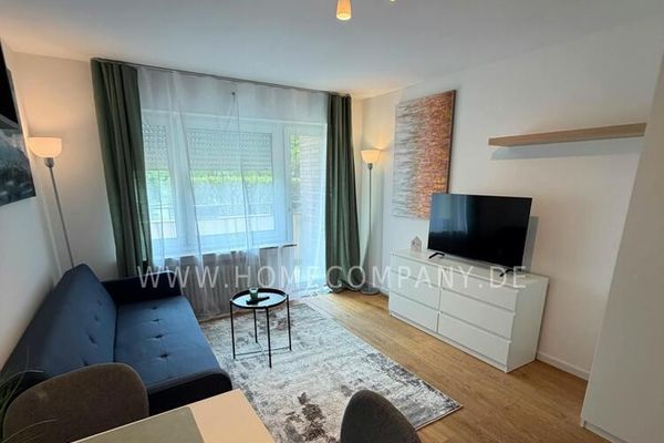 Modern möbliertes Apartment mit Balkon