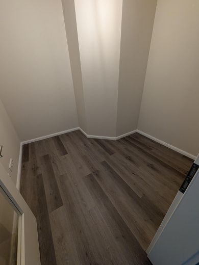 Top 5-Zimmer KfW Wohnung mit Küche, Balkon Bodenheizung in bester Lage von Wiesbaden Mitte – Büro
