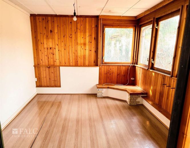 Idyllisch gelegenes Baugrundstück mit kleinem Bestandsbau – Bungalow