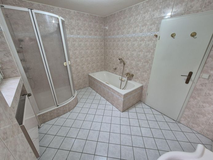 Maison d’architecte représentative dans un emplacement privilégié de Bad Nenndorf – Badezimmer OG