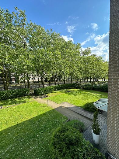 Geschmackvolle 3,5-Zimmer-Wohnung in Holthausen mit gut ausgestattetem Wohnbereich, Balkon und EBK – Vorderansicht der Wohnung