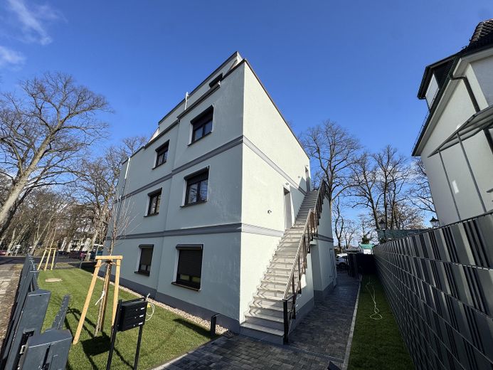 Exclusive 3-Zimmer Ferienwohnung am Dämeritzsee! PROVISIONSFREI! – Außentreppe