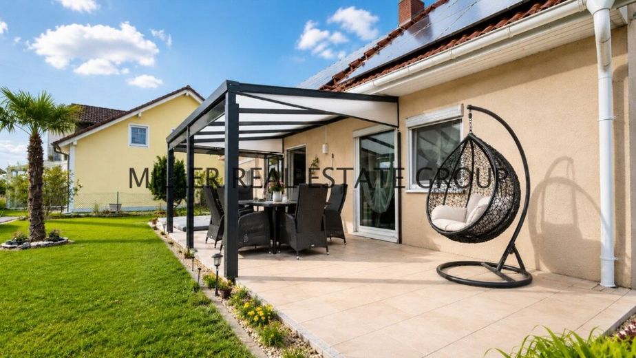 Privates Wohnresort in Altmannstein-Pondorf: Exklusives Einfamilienhaus mit Pool, Sauna, Grillkota, PV-Anlage, Speicher &amp; großer Südwest-Terrasse! – Außenansicht