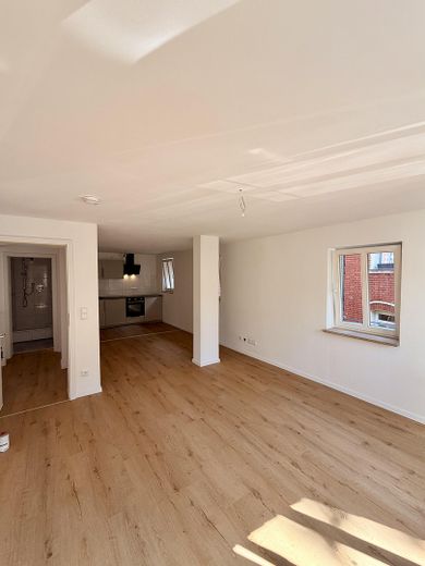 Exclusive 2-room apartment, first occupancy after renovation with kitchen and appliances – Foto 6
