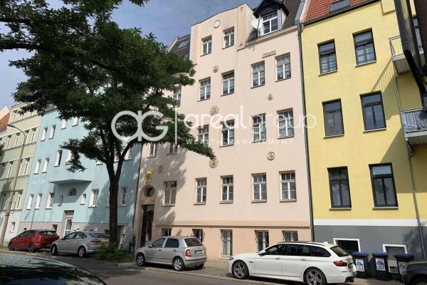 ***bez prowizji*** zadbana kamienica z dekoracją sztukatorską w dobrej lokalizacji w Halle