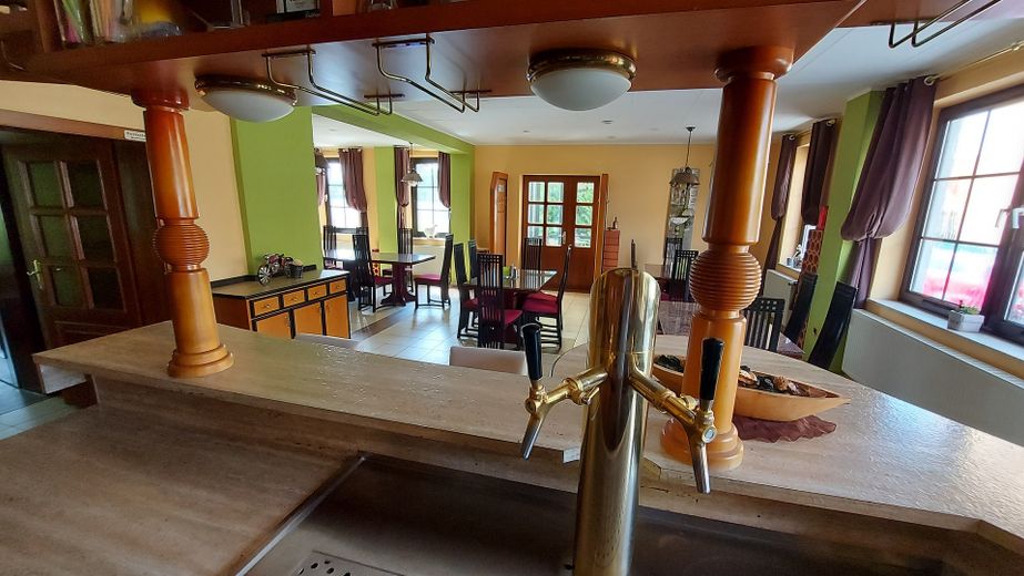 Hotel garni - Kauf oder Pacht ? Ihre Zukunft in der Hotellerie / evt. Altenpflege – Gastraum 1