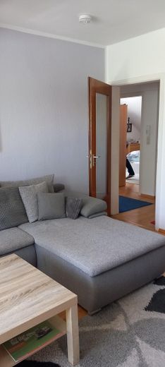Wohnzimmer Blick in Flur