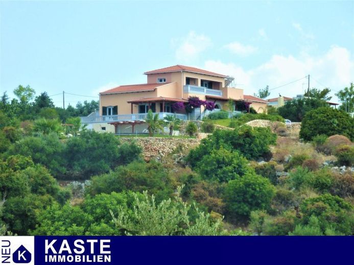 Proprietà con casa principale e 3 appartamenti a Plaka, Apokoronas – vista sul mare, piscina, rendimento locativo – Foto 1