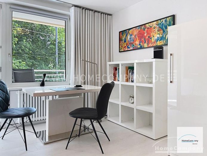 Tolles, neu renoviertes und möbliertes Apartment mit Balkon in Bestlage Bogenhausen – 04b1150ab8cc233bce9ba7175268d52b67408b17.jpg