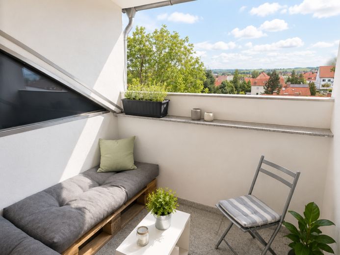 WG-geeignet! 5-Zimmer DG-Wohnung in Kempten Sankt Mang zu vermieten – Foto 1