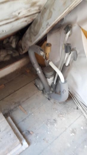 Vorsorgungleitungen DG