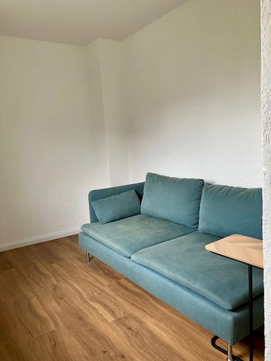 Große Whg Zimmer 1