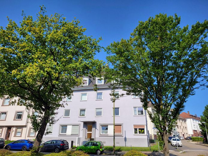 Gut geschnittene 3-Raum KDB-Wohnung im DG – Foto 1