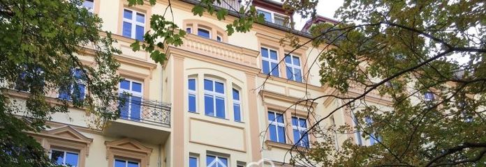 piso reformado en Wilmersdorf, ala lateral desocupada