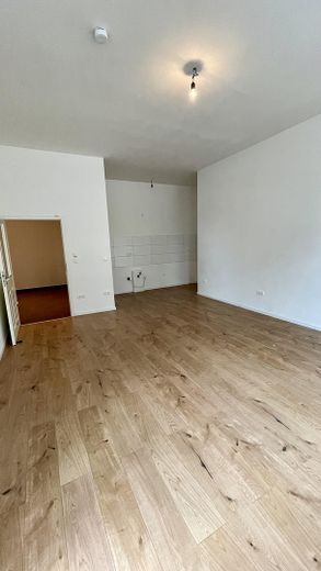 Açık mutfak, balkon ve park yerli 2 odalı yüksek zemin kat daire! – Küche / Wohnen