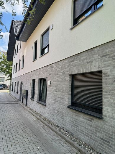 EG-Wohnung mit Terrasse und Garten Röllinghausen – Eingangsbereich