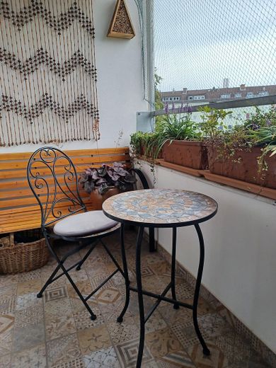Bright 4-room apartment by Nuremberg City Park – Balkon 3