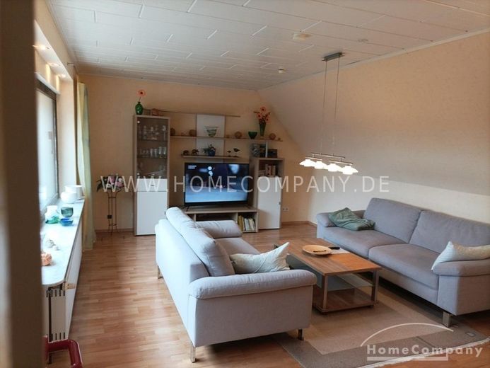3 Zi.Whg., möbl., Balkon Richtung Süden, mit großer Wohndiele. – d26799fc7192427c6da12c0ac34891c3f6176511.jpg