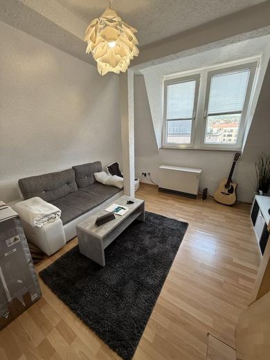 Charmante 2,5-kamerwoning op een centrale locatie in Stuttgart West – Wohnzimmer
