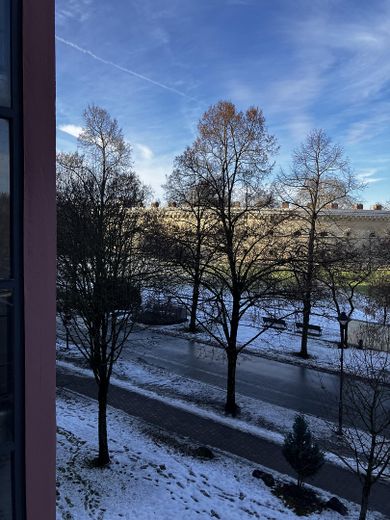 Abitare senza barriere al Klenzepark: 40m², nuova cucina componibile, garage, ascensore e cantina – Foto 13
