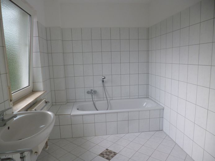 großes Badezimmer