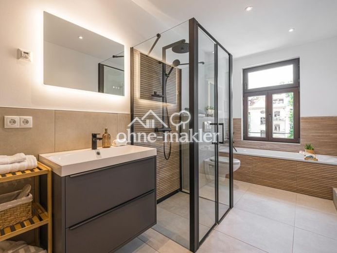 *Seltene Gelegenheit: 4-Zimmer Altbau im Leipziger Waldstraßenviertel | Provisionsfrei | Erstbezug* – फोटो 1