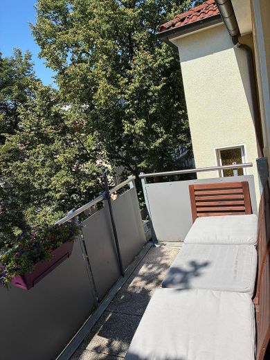 Rüttenscheid, zentrale Lage, 3. OG mit Balkon – Balkon