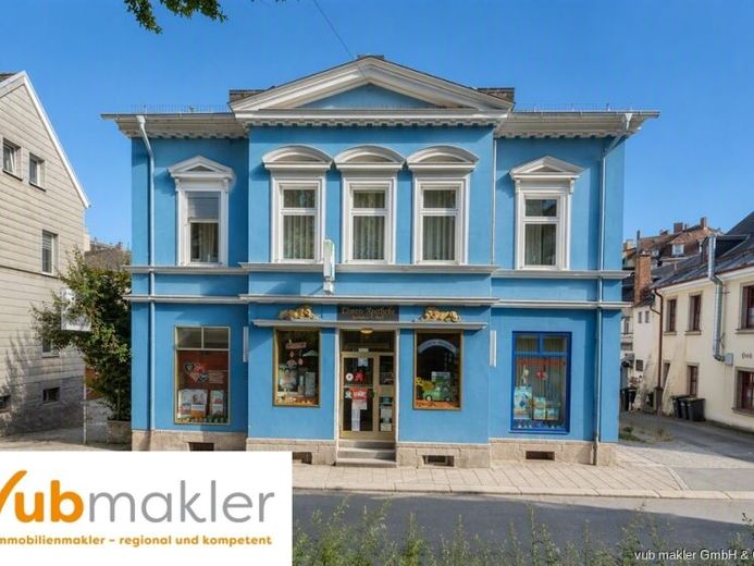 Löwen Pharmacy, city center, commercial building with practice, parking spaces and garages + potential! – Foto 1