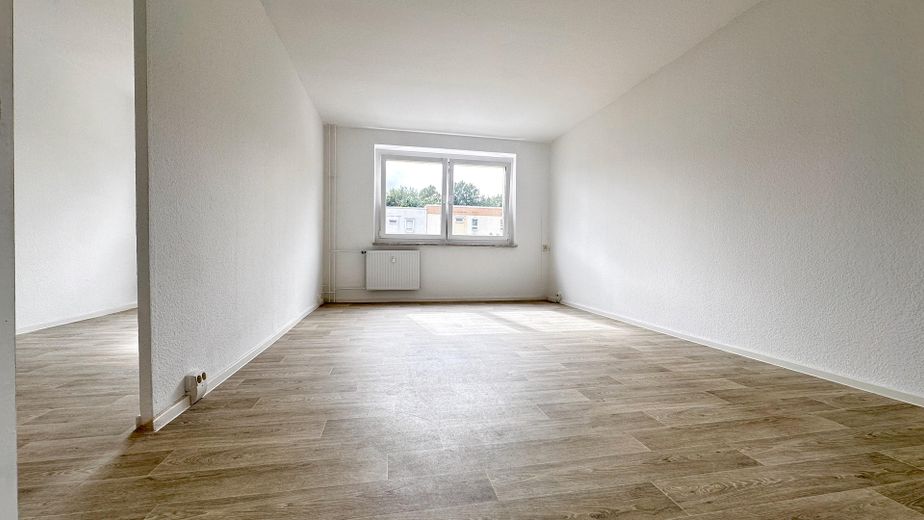 Helle 3-Zimmer-Wohnung am Waldrand – Wohnzimmer